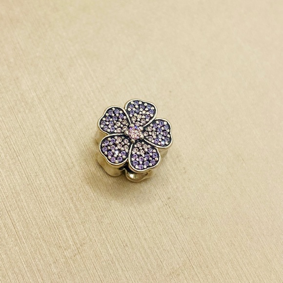 EUC Pandora 791481PCZ Silver Sparkling Primrose Charm w/ Pink & Purple CZ’s - Picture 8 of 10